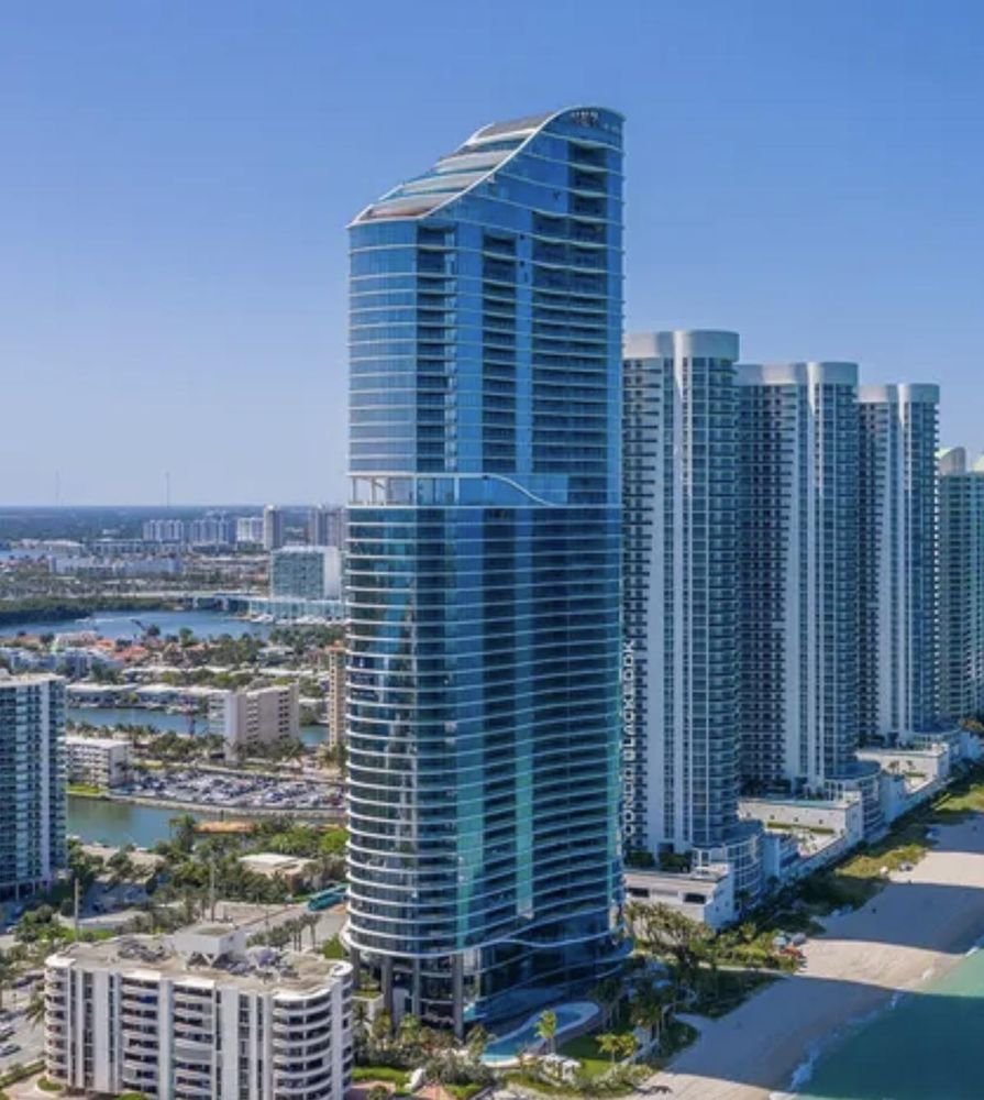 The Ritz-Carlton Residences, real life