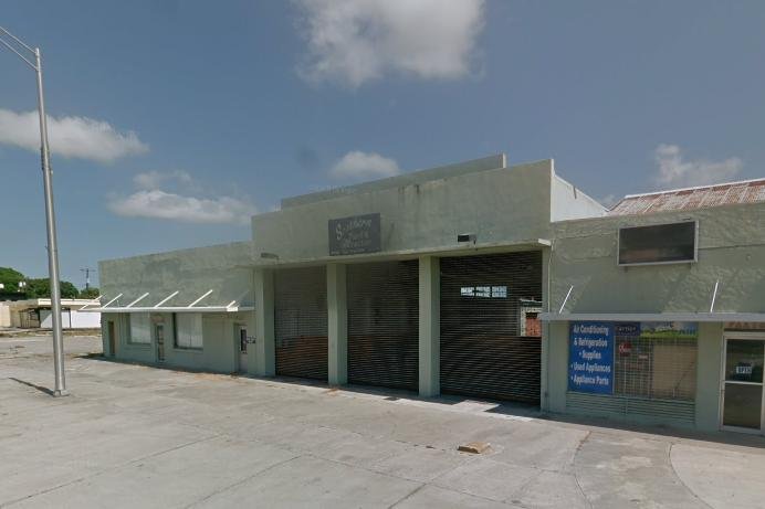 543 E Sugarland Hwy, real life